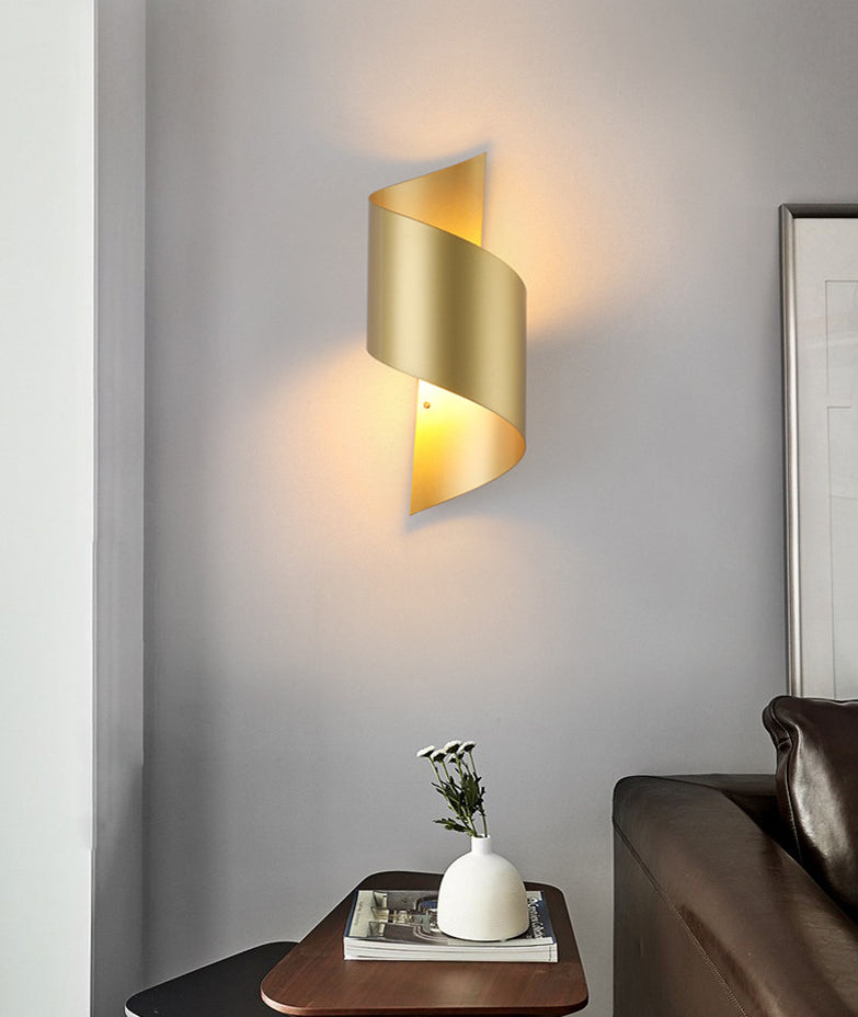 Mid-Century Wall Light Sconce Twist Ambient Lighting Wall Mount Lamp for Bedroom Living Room Clearhalo 'Wall Lamps & Sconces' 'Wall Lights' Lighting' 2627836