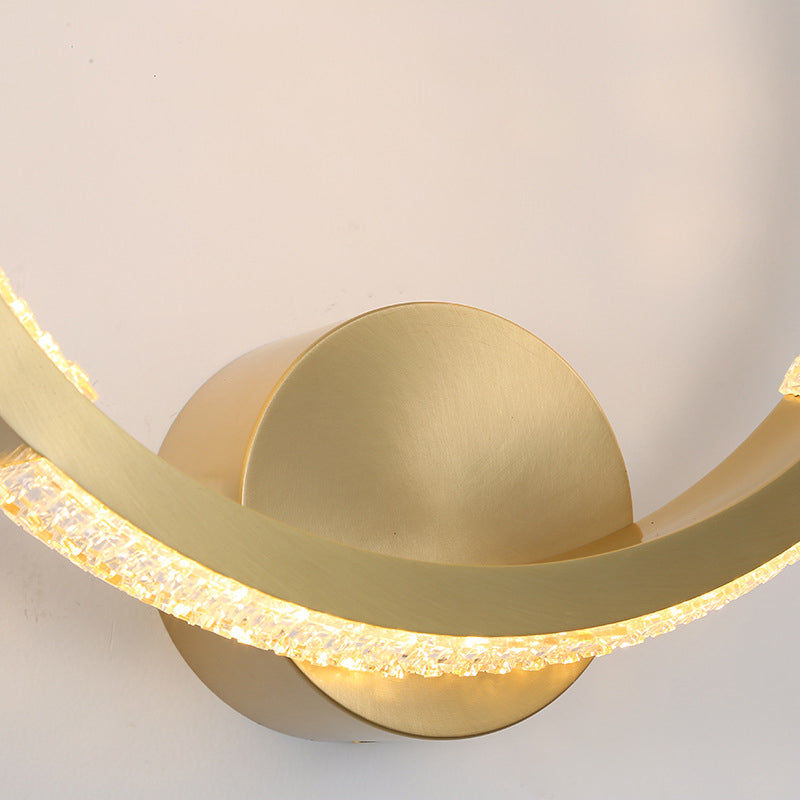 Fashion Circle Metal Wall Sconce Light Ambient Light Sconce Light in Gold Finish Clearhalo 'Wall Lamps & Sconces' 'Wall Lights' Lighting' 2627861