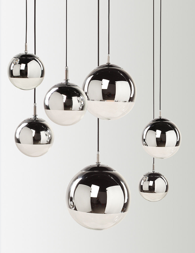 Globe Hanging Pendant Light Modern Simple Glass Pendant Light Fixtures for Restaurant Clearhalo 'Ceiling Lights' 'Pendant Lights' 'Pendants' Lighting' 2630218