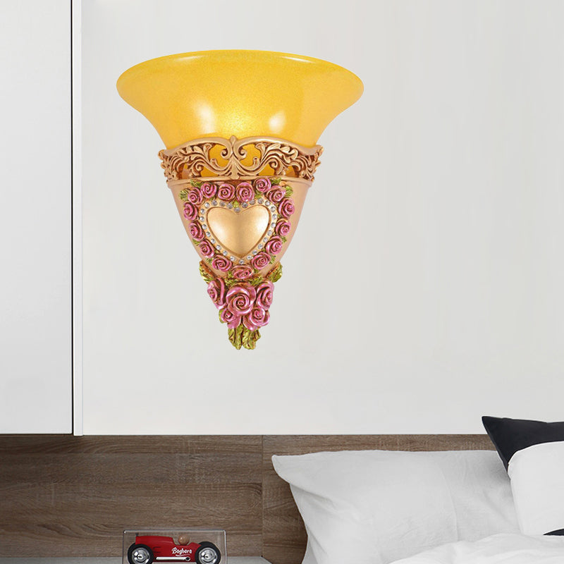 1 Bulb Trumpet Shape Sconce Light Colonial Style Yellow Glass Wall Lighting Fixture Yellow Clearhalo 'Wall Lamps & Sconces' 'Wall Lights' Lighting' 268312
