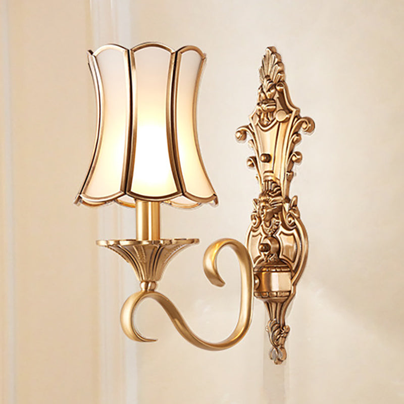 1/2 Bulbs Wall Sconce Traditional Brass Curved Metal Wall Light Fixture for Living Room Clearhalo 'Wall Lamps & Sconces' 'Wall Lights' Lighting' 274329