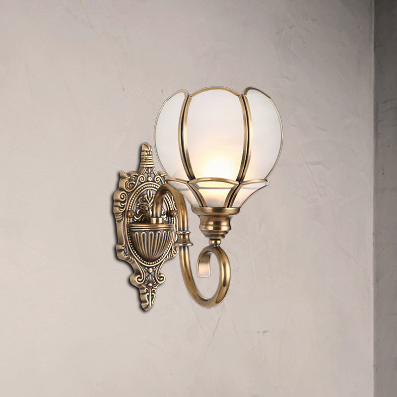 Traditional Flower Sconce Light Fixture 1/2-Bulb Metal Wall Lamp in Brass for Bedroom 1.0 Brass Clearhalo 'Wall Lamps & Sconces' 'Wall Lights' Lighting' 274844