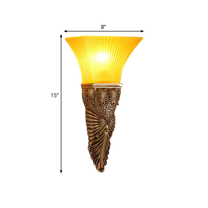 Flared Yellow Glass Wall Sconce Light Retro Style 1 Head Living Room Wall Mounted Lamp with Gold/Silver/White and Gold Backplate Clearhalo 'Wall Lamps & Sconces' 'Wall Lights' Lighting' 281864