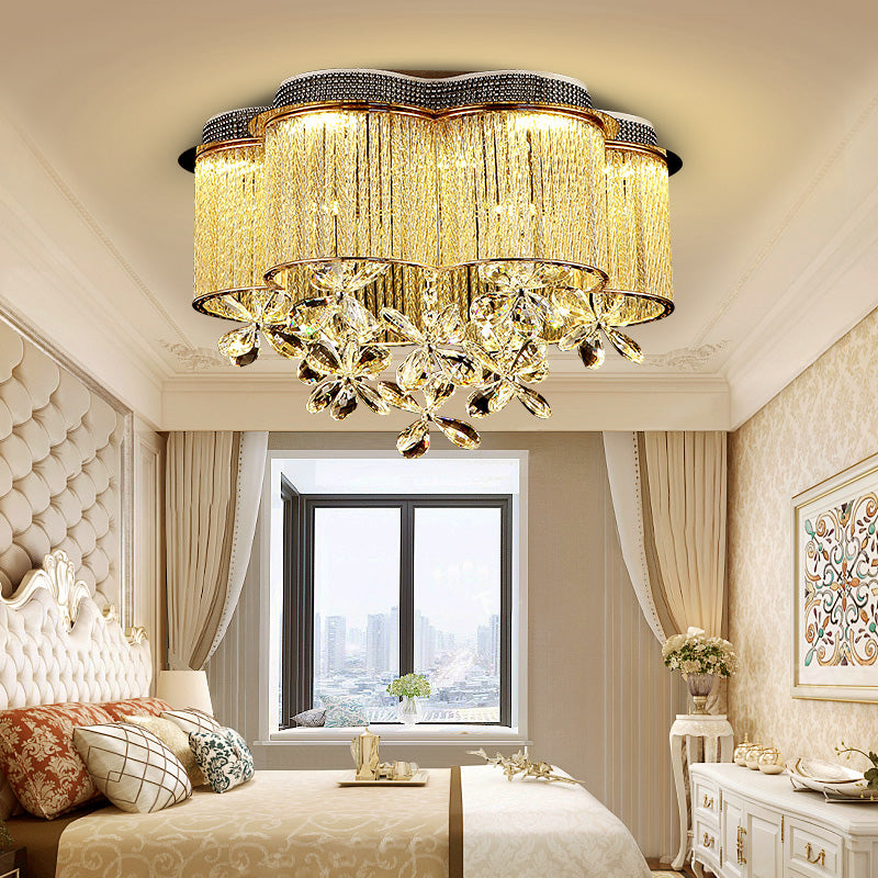 Modern Scalloped Ceiling Mount Light Fixture Clear Crystal Glass LED Bedroom Flushmount Lighting in Gold Clearhalo 'Ceiling Lights' 'Close To Ceiling Lights' 'Close to ceiling' 'Flush mount' Lighting' 282347