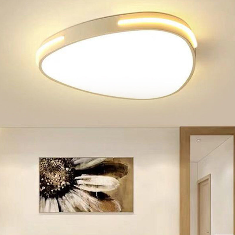 Triangle Flush Mount Fixture Simple Style Metal Bedroom LED Ceiling Light in White, 16"/19.5"/23.5" Wide White Clearhalo 'Ceiling Lights' 'Close To Ceiling Lights' 'Close to ceiling' 'Flush mount' Lighting' 284696