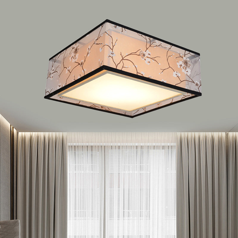 Fabric Square Flush Light Traditional Style 4/5 Lights Living Room Ceiling Flush Mount in White, 16"/19.5"/23.5" Wide White Clearhalo 'Ceiling Lights' 'Close To Ceiling Lights' 'Close to ceiling' 'Flush mount' Lighting' 286722