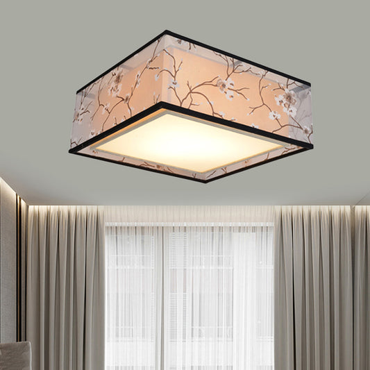 Fabric Square Flush Light Traditional Style 4/5 Lights Living Room Ceiling Flush Mount in White, 16"/19.5"/23.5" Wide White Clearhalo 'Ceiling Lights' 'Close To Ceiling Lights' 'Close to ceiling' 'Flush mount' Lighting' 286722