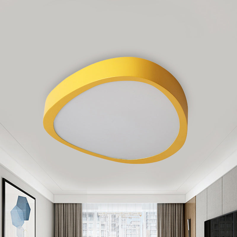 LED Living Room Ceiling Flush Mount Yellow Flush Light Fixture with Triangle Acrylic Shade in Warm/White Light, 14"/18"/21.5" Long Clearhalo 'Ceiling Lights' 'Close To Ceiling Lights' 'Close to ceiling' 'Flush mount' Lighting' 290727
