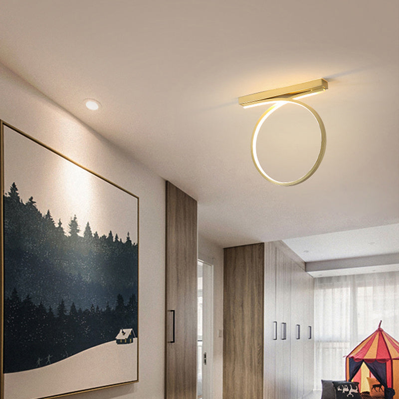 Minimalist Circular Ceiling Mount Light Fixture Acrylic LED Bedroom Flushmount Lighting in Gold, Warm/White Light Clearhalo 'Ceiling Lights' 'Close To Ceiling Lights' 'Close to ceiling' 'Flush mount' Lighting' 291255