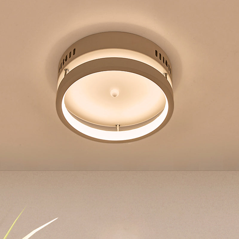 Mini LED Foyer Flush Mount Lamp Simple Style White Round Metal Ceiling Lighting in Warm/White Light White Warm Clearhalo 'Ceiling Lights' 'Close To Ceiling Lights' 'Close to ceiling' 'Flush mount' Lighting' 291740