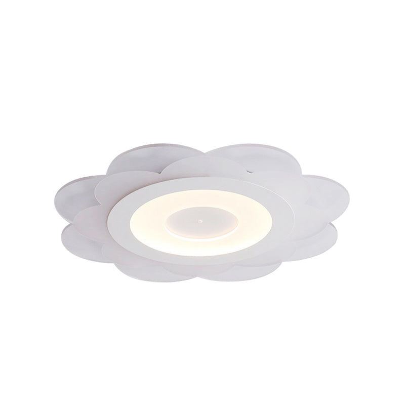 White Floral LED Flush Ceiling Light 16.5"/20.5"/24.5" W Modern Acrylic Shade Flush Lamp in Warm/Cool (4100 - 4999 K) Light/Remote Control Stepless Dimming Clearhalo 'Ceiling Lights' 'Close To Ceiling Lights' 'Close to ceiling' 'Flush mount' Lighting' 292097