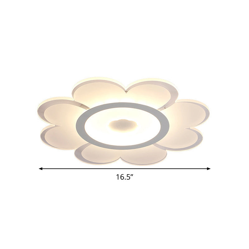 16.5"/20.5"/24.5" W White Flower Ceiling Lamp Contemporary LED Acrylic Flushmount in Warm/White/Remote Control Stepless Dimming Clearhalo 'Ceiling Lights' 'Close To Ceiling Lights' 'Close to ceiling' 'Flush mount' Lighting' 292128