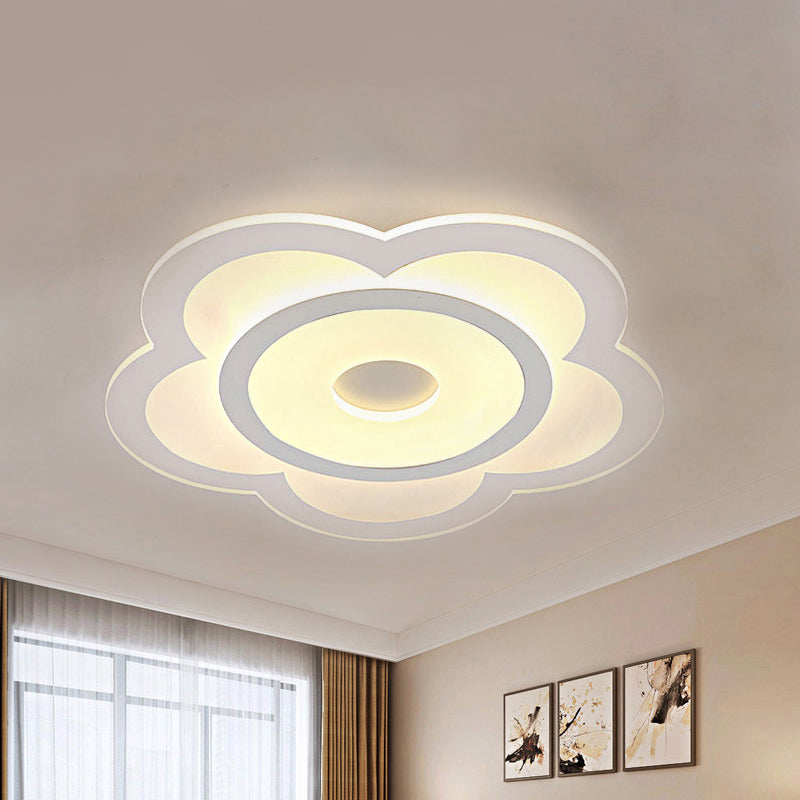 16"/19.5" W Simple 5-Petal LED Flush Lamp Super Thin Opaque Acrylic White Ceiling Lamp in Warm/White Light White Warm Clearhalo 'Ceiling Lights' 'Close To Ceiling Lights' 'Close to ceiling' 'Flush mount' Lighting' 292390