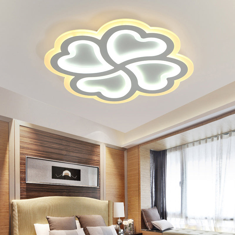 White Clover Ceiling Mount Lamp 19.5"/23.5" W Modern Style LED Metallic Flushmount in Warm/White Light Clearhalo 'Ceiling Lights' 'Close To Ceiling Lights' 'Close to ceiling' 'Flush mount' Lighting' 292425