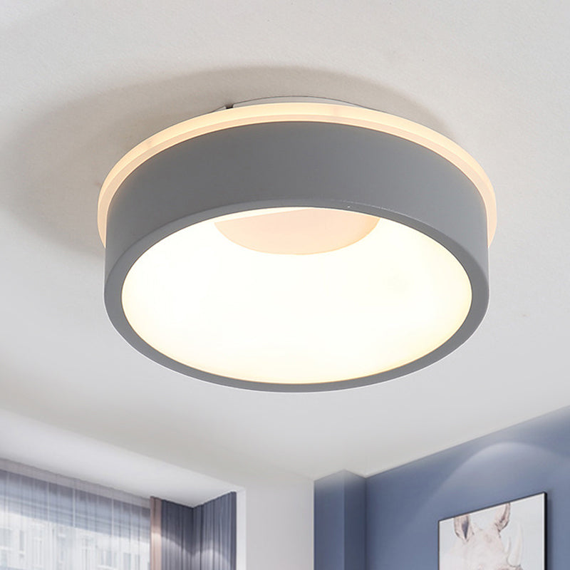 Nordic Hollowed Triangle/Round/Square Flush Lamp Metallic LED Foyer Ceiling Mounted Light in Grey/White Grey Round Clearhalo 'Ceiling Lights' 'Close To Ceiling Lights' 'Close to ceiling' 'Flush mount' Lighting' 292529