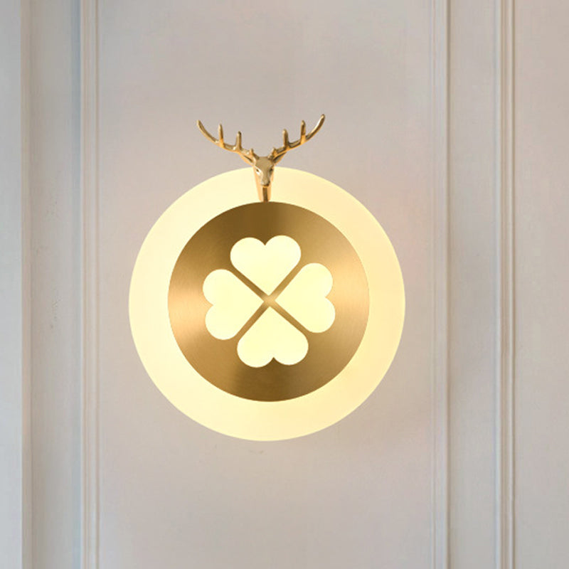 Metal Circle Sconce Light Tradition Living Room LED Wall Lighting Fixture in Brass/Black with Lucky Clover Pattern Clearhalo 'Wall Lamps & Sconces' 'Wall Lights' Lighting' 293415