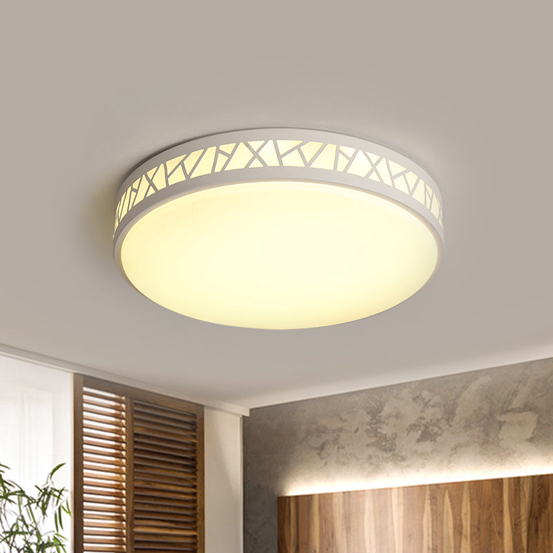 Metallic Drum Flush Ceiling Light Modernist LED White Flushmount Lighting for Bedroom White Clearhalo 'Ceiling Lights' 'Close To Ceiling Lights' 'Close to ceiling' 'Flush mount' Lighting' 293658