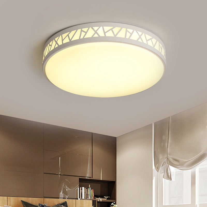 Metallic Drum Flush Ceiling Light Modernist LED White Flushmount Lighting for Bedroom Clearhalo 'Ceiling Lights' 'Close To Ceiling Lights' 'Close to ceiling' 'Flush mount' Lighting' 293660