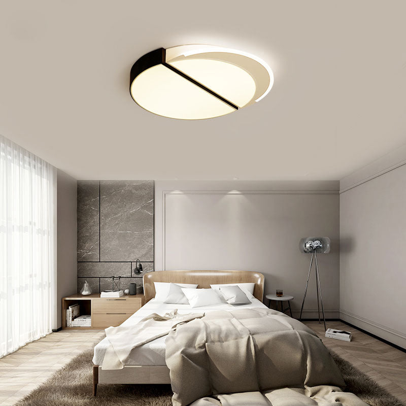 Black-White Round Ceiling Lighting Modern Metal LED Flush Mount Fixture in Warm/White/3 Color Light, 16"/19.5" Wide Clearhalo 'Ceiling Lights' 'Close To Ceiling Lights' 'Close to ceiling' 'Flush mount' Lighting' 294377