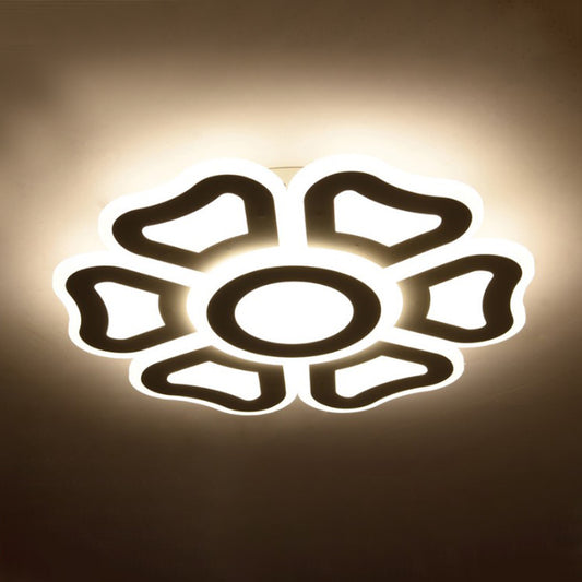 Flower Bedroom Ceiling Mounted Light Acrylic Modern LED Flush Light Fixture in White Light Clearhalo 'Ceiling Lights' 'Close To Ceiling Lights' 'Close to ceiling' 'Flush mount' Lighting' 294553