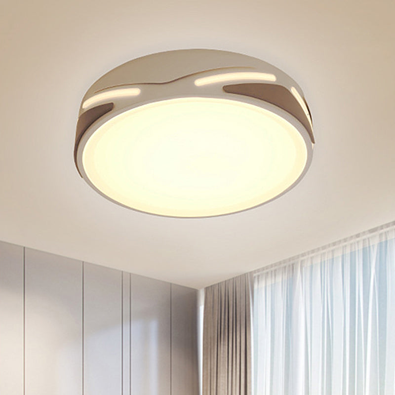 18.5"/21.5" Wide LED Flush Light Fixture Modern White Ceiling Mount Light with Round Metal Shade, Warm/White/Natural Light White Clearhalo 'Ceiling Lights' 'Close To Ceiling Lights' 'Close to ceiling' 'Flush mount' Lighting' 294861