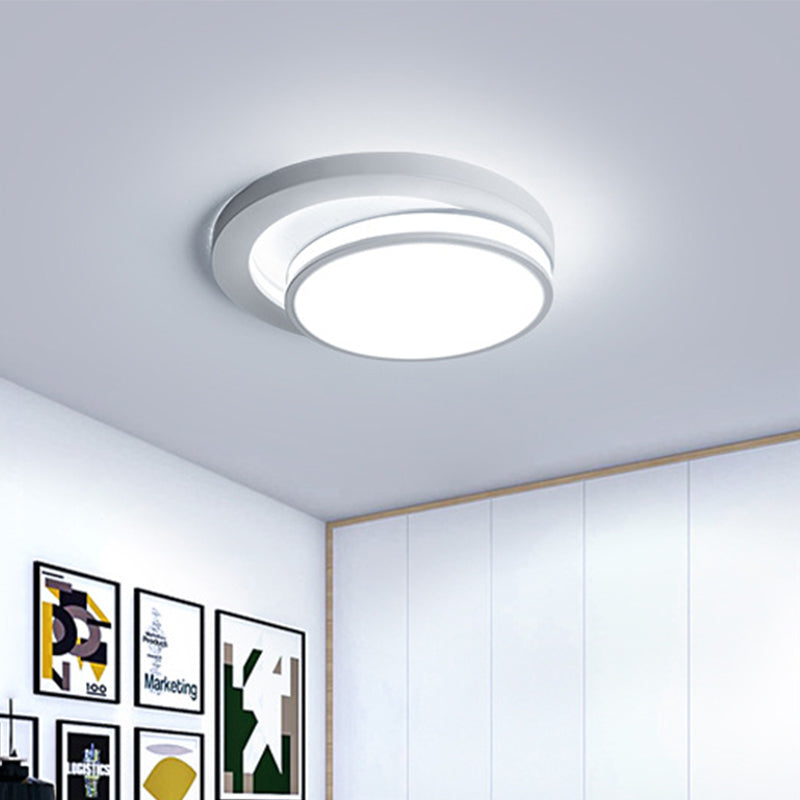 18"/21.5" Wide Metal Round Flush Mount Modernism Black/White LED Ceiling Lamp in Warm/3 Color Light White Clearhalo 'Ceiling Lights' 'Close To Ceiling Lights' 'Close to ceiling' 'Flush mount' Lighting' 295050