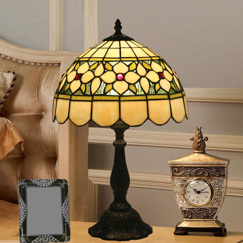 Mediterranean Dragonfly/Star/Tulip Nightstand Lamp Single Head Stained Glass Table Light in Bronze for Bedside Clearhalo 'Lamps' 'Table Lamps' Lighting' 295542_37464042-faa7-4f07-8512-f16c637851bf