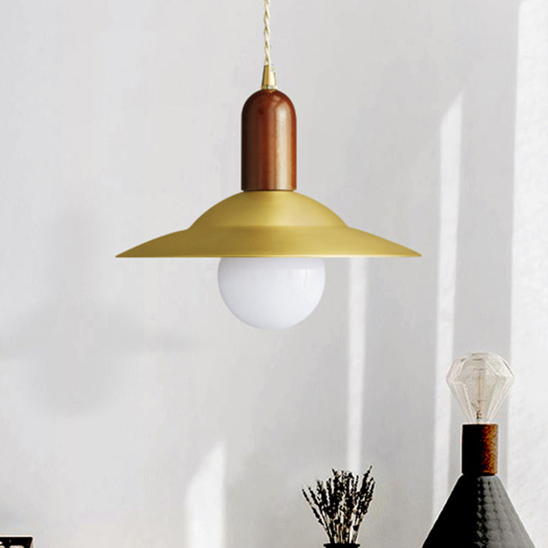 Modern Saucer Metal Hanging Lamp Kit 1 Light Suspension Pendant in Brass for Dining Room Clearhalo 'Ceiling Lights' 'Modern Pendants' 'Modern' 'Pendant Lights' 'Pendants' Lighting' 296199