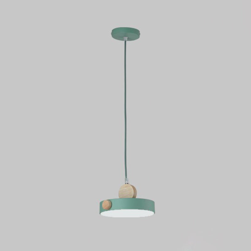 Metal Drum Pendant Ceiling Light Minimalist 1 Light Hanging Lamp Kit in Green for Dining Room Clearhalo 'Ceiling Lights' 'Modern Pendants' 'Modern' 'Pendant Lights' 'Pendants' Lighting' 296239