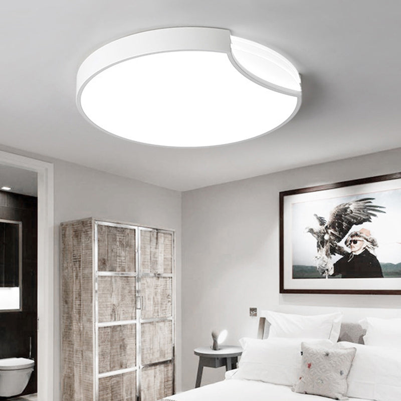 LED Bedroom Flush Mount Lighting with Round Metal Shade Modernist White/Black with Recessed Diffuser in White/Warm Light Clearhalo 'Ceiling Lights' 'Close To Ceiling Lights' 'Close to ceiling' 'Flush mount' Lighting' 313405