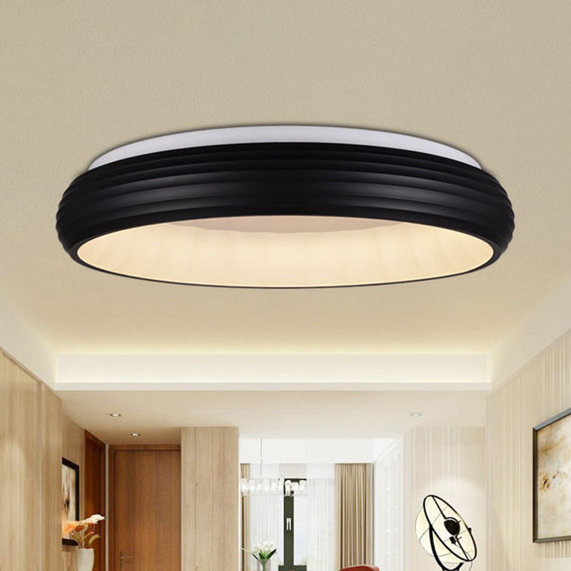 19"/25" Wide Round Metal Flush Mount Lighting Modern Black LED Ceiling Lamp Fixture for Living Room Clearhalo 'Ceiling Lights' 'Close To Ceiling Lights' 'Close to ceiling' 'Flush mount' Lighting' 313474