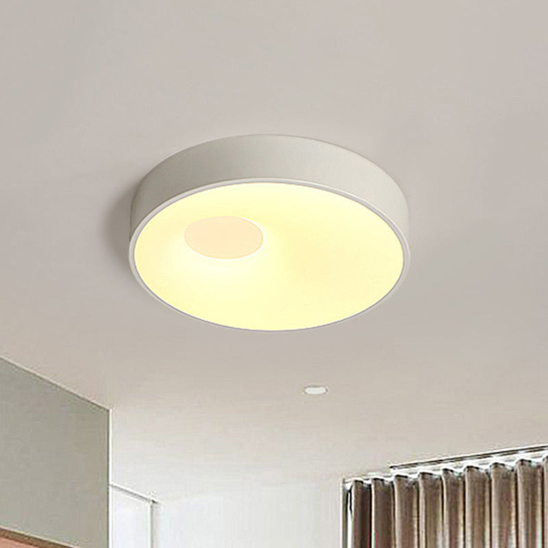 Round Bedroom Flushmount Lighting Metal 18"/23.5" Dia LED Contemporary Ceiling Fixture in White with Acrylic Diffuser Clearhalo 'Ceiling Lights' 'Close To Ceiling Lights' 'Close to ceiling' 'Flush mount' Lighting' 313497