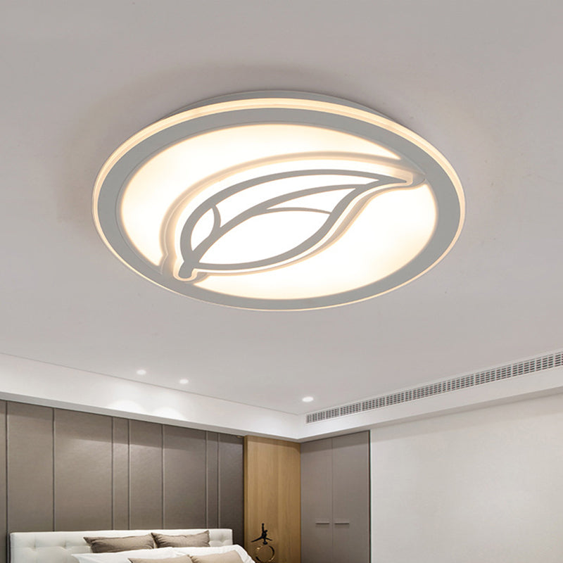 Modern Style Circle Flush Mount Ceiling Light LED Hallway Flush Mount Lamp in White with Leaf Pattern, 16"/20"/24" Wide Clearhalo 'Ceiling Lights' 'Close To Ceiling Lights' 'Close to ceiling' 'Flush mount' Lighting' 313505