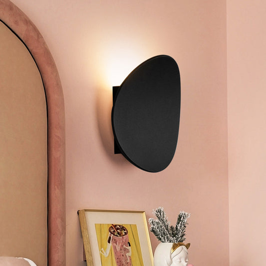 Black Geometric Wall Lighting Fixture Simplicity LED Metal Wall Mount Light in Warm/White Light Black Clearhalo 'Cast Iron' 'Glass' 'Industrial' 'Modern wall lights' 'Modern' 'Tiffany' 'Traditional wall lights' 'Wall Lamps & Sconces' 'Wall Lights' Lighting' 339478