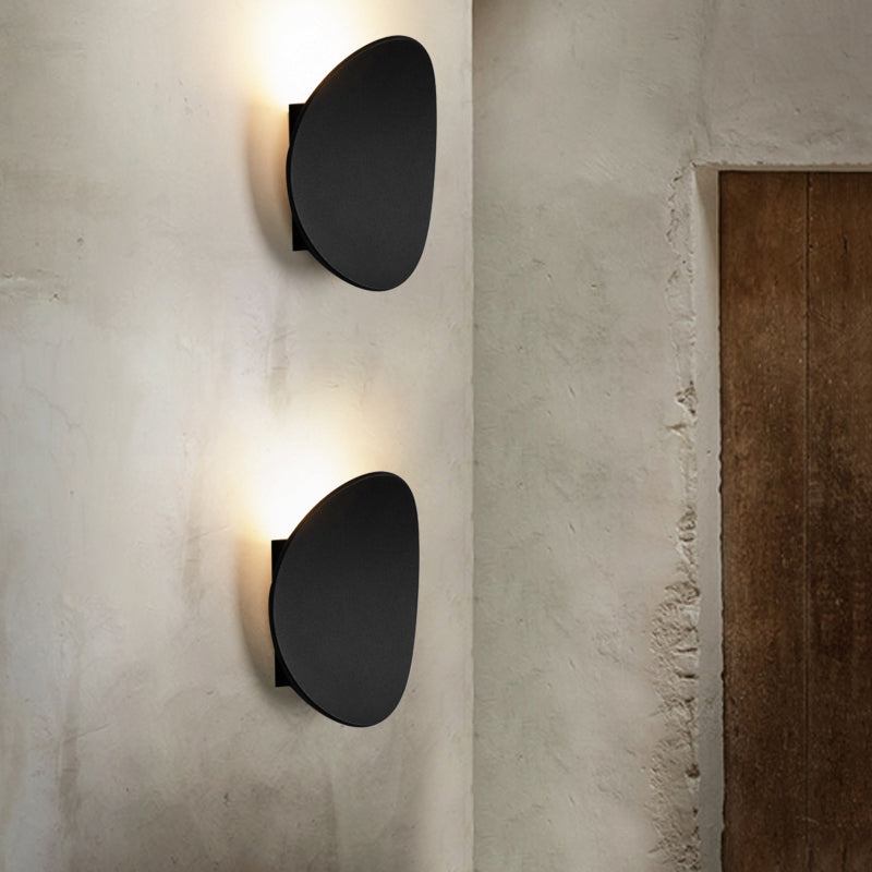 Black Geometric Wall Lighting Fixture Simplicity LED Metal Wall Mount Light in Warm/White Light Clearhalo 'Cast Iron' 'Glass' 'Industrial' 'Modern wall lights' 'Modern' 'Tiffany' 'Traditional wall lights' 'Wall Lamps & Sconces' 'Wall Lights' Lighting' 339480