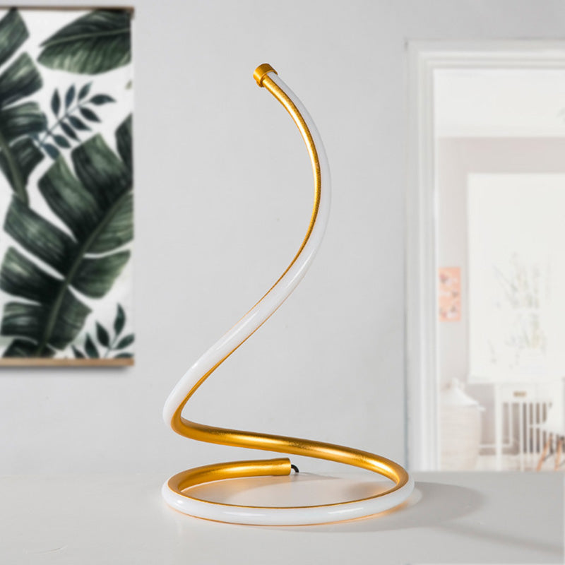 Curved Task Lighting Minimalist Acrylic LED Night Table Lamp in Gold/Silver, White/Warm Light Gold Clearhalo 'Lamps' 'Table Lamps' Lighting' 369463