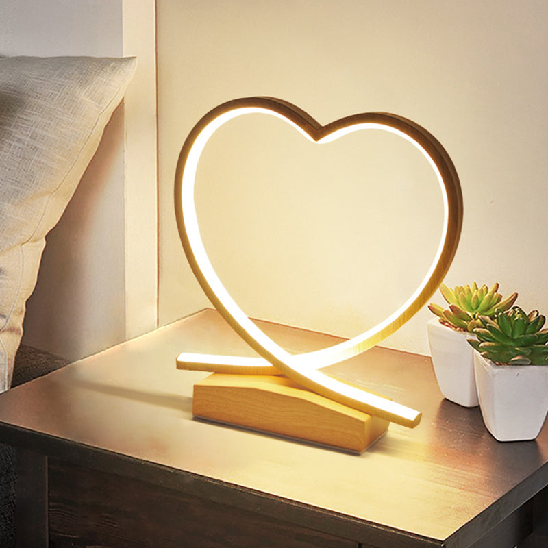 Metal Heart Small Desk Lamp Modernist LED Light Wood Task Lighting with Acrylic Shade Clearhalo 'Lamps' 'Table Lamps' Lighting' 369682