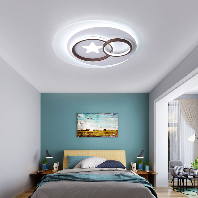 White Circles Flush Mount Lighting with Star Contemporary Led Indoor Flush Lamp in Warm/White, 16.5"/20.5"/24.5"/31" W Clearhalo 'Ceiling Lights' 'Close To Ceiling Lights' 'Close to ceiling' 'Flush mount' Lighting' 377583