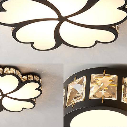 Metal Clover Flush Mount Lighting with Clear K9 Crystal Led Contemporary Ceiling Flush Light in Black/White Clearhalo 'Ceiling Lights' 'Close To Ceiling Lights' 'Close to ceiling' 'Flush mount' Lighting' 377737