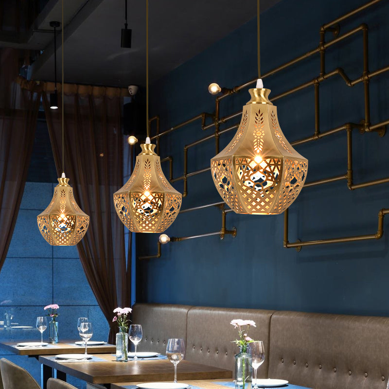 Laser Cut Ceiling Light Decorative Metal 1 Bulb Suspended Lighting Fixture in Brass Brass Clearhalo 'Ceiling Lights' 'Pendant Lights' 'Pendants' Lighting' 381521_3383f477-f4d6-4b9e-b185-3348f835197c