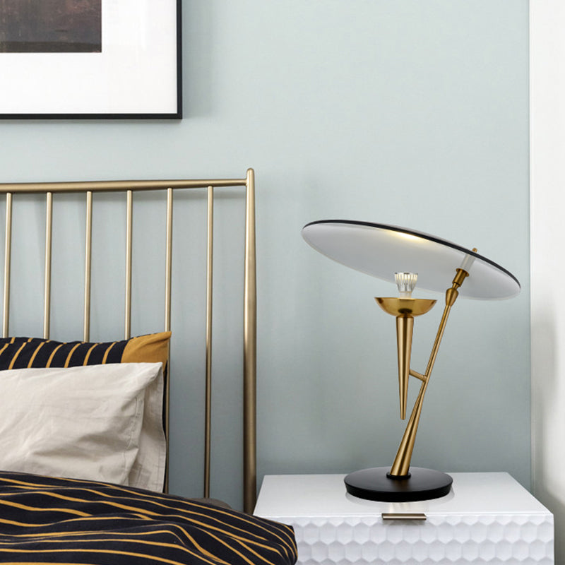 Metal Saucer Task Lighting Contemporary 1 Bulb Night Table Lamp in Black and Gold Black-Gold Clearhalo 'Lamps' 'Table Lamps' Lighting' 384305