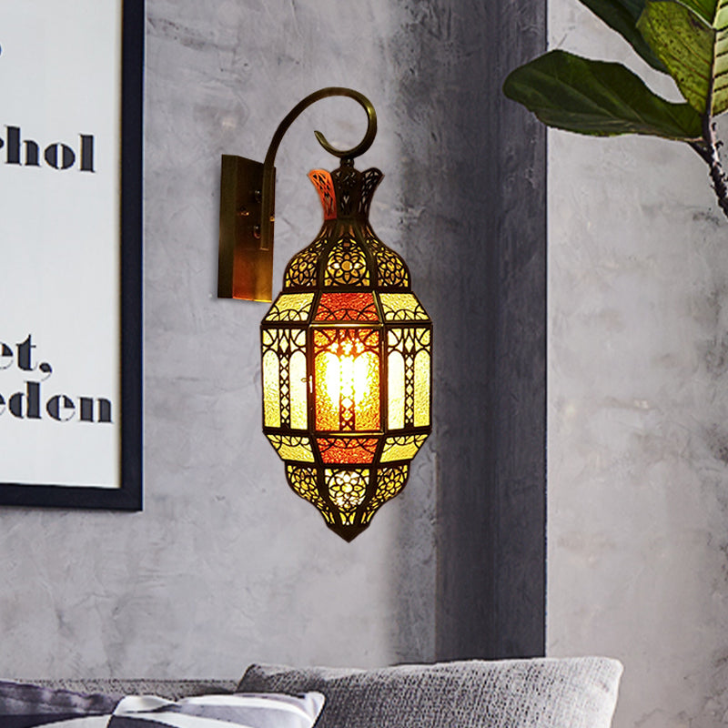 1-Light Wall Mount Lamp Arab Style Living Room Sconce Lighting with Urn Metal Shade in Brass Brass Clearhalo 'Wall Lamps & Sconces' 'Wall Lights' Lighting' 392482