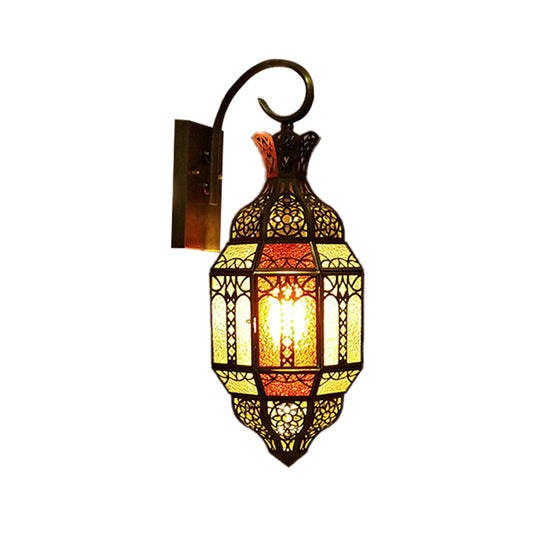 1-Light Wall Mount Lamp Arab Style Living Room Sconce Lighting with Urn Metal Shade in Brass Clearhalo 'Wall Lamps & Sconces' 'Wall Lights' Lighting' 392484