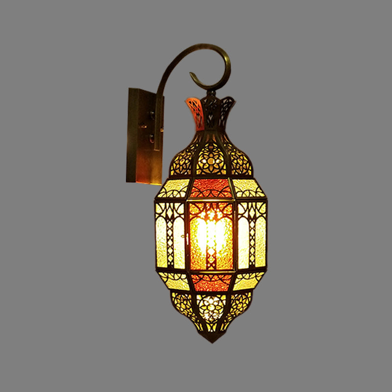 1-Light Wall Mount Lamp Arab Style Living Room Sconce Lighting with Urn Metal Shade in Brass Clearhalo 'Wall Lamps & Sconces' 'Wall Lights' Lighting' 392485