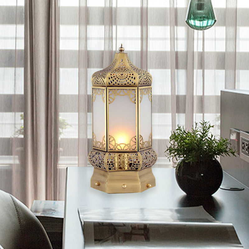 1 Light Desk Lighting Vintage Corridor Nightstand Lamp with Lantern Metal Shade in Brass Brass Clearhalo 'Lamps' 'Table Lamps' Lighting' 393453