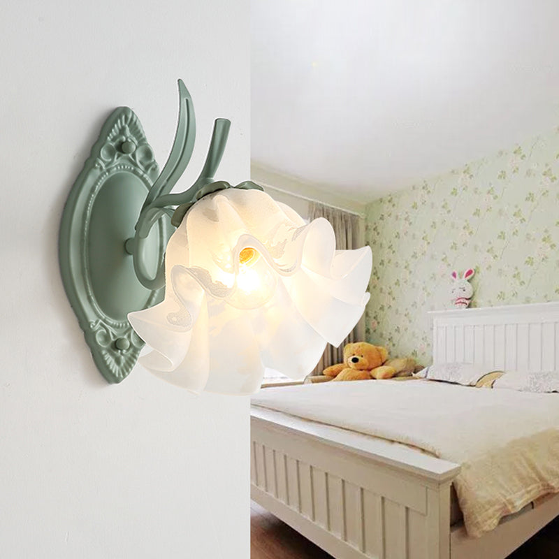 Scalloped Bedroom Sconce Lamp Korean Flower Metal 1 Light Gray and Green Wall Lighting Gray-Green Clearhalo 'Wall Lamps & Sconces' 'Wall Lights' Lighting' 400727