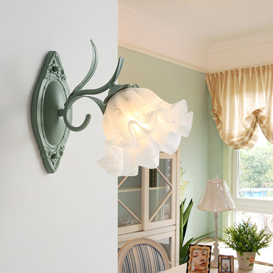 Scalloped Bedroom Sconce Lamp Korean Flower Metal 1 Light Gray and Green Wall Lighting Clearhalo 'Wall Lamps & Sconces' 'Wall Lights' Lighting' 400728