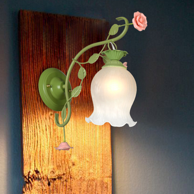 Scalloped Bedroom Sconce Light Fixture Korean Flower Metal 1 Light Green Wall Mount Lighting Clearhalo 'Wall Lamps & Sconces' 'Wall Lights' Lighting' 400747