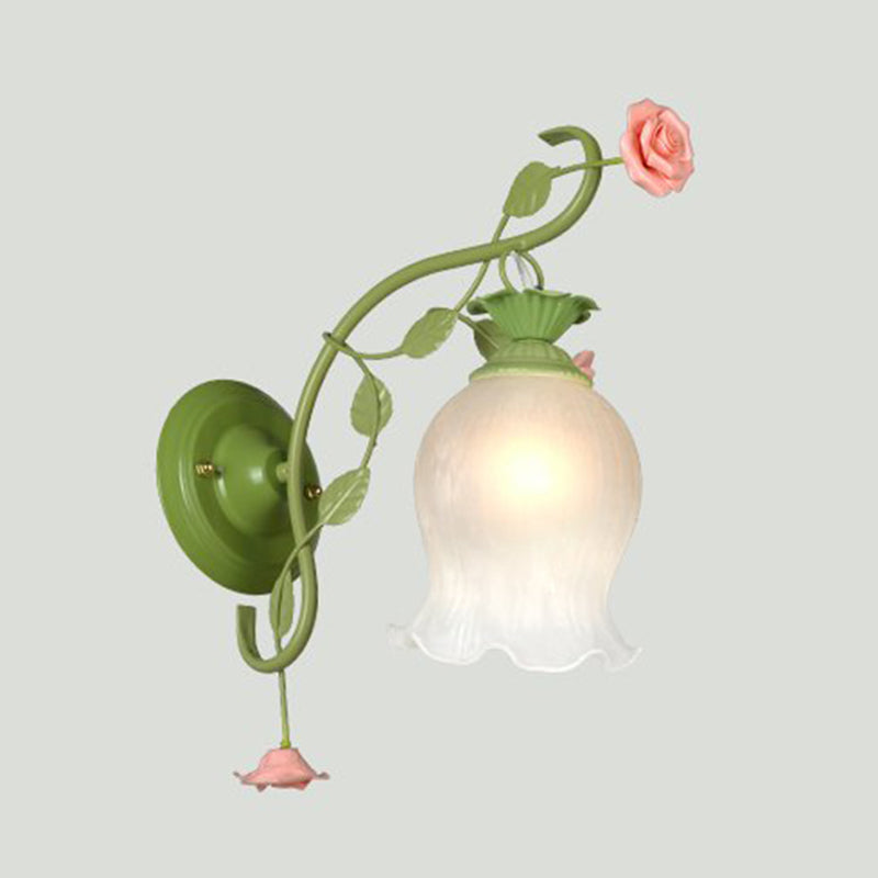 Scalloped Bedroom Sconce Light Fixture Korean Flower Metal 1 Light Green Wall Mount Lighting Clearhalo 'Wall Lamps & Sconces' 'Wall Lights' Lighting' 400749