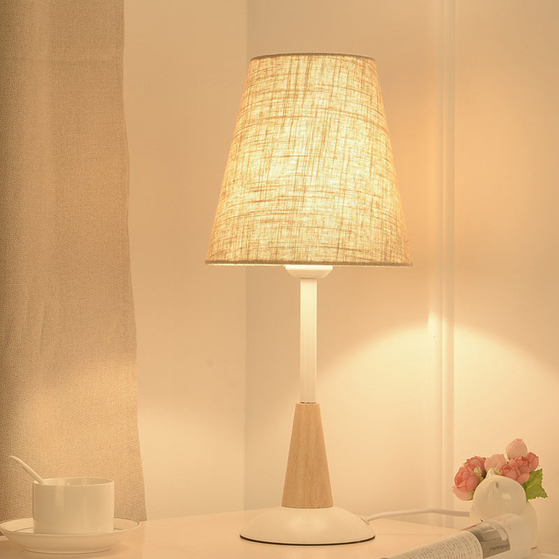 Contemporary 1 Head Table Light Flaxen Wide Flare Small Desk Lamp with Fabric Shade Clearhalo 'Lamps' 'Table Lamps' Lighting' 402072